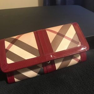 Burberry wallet